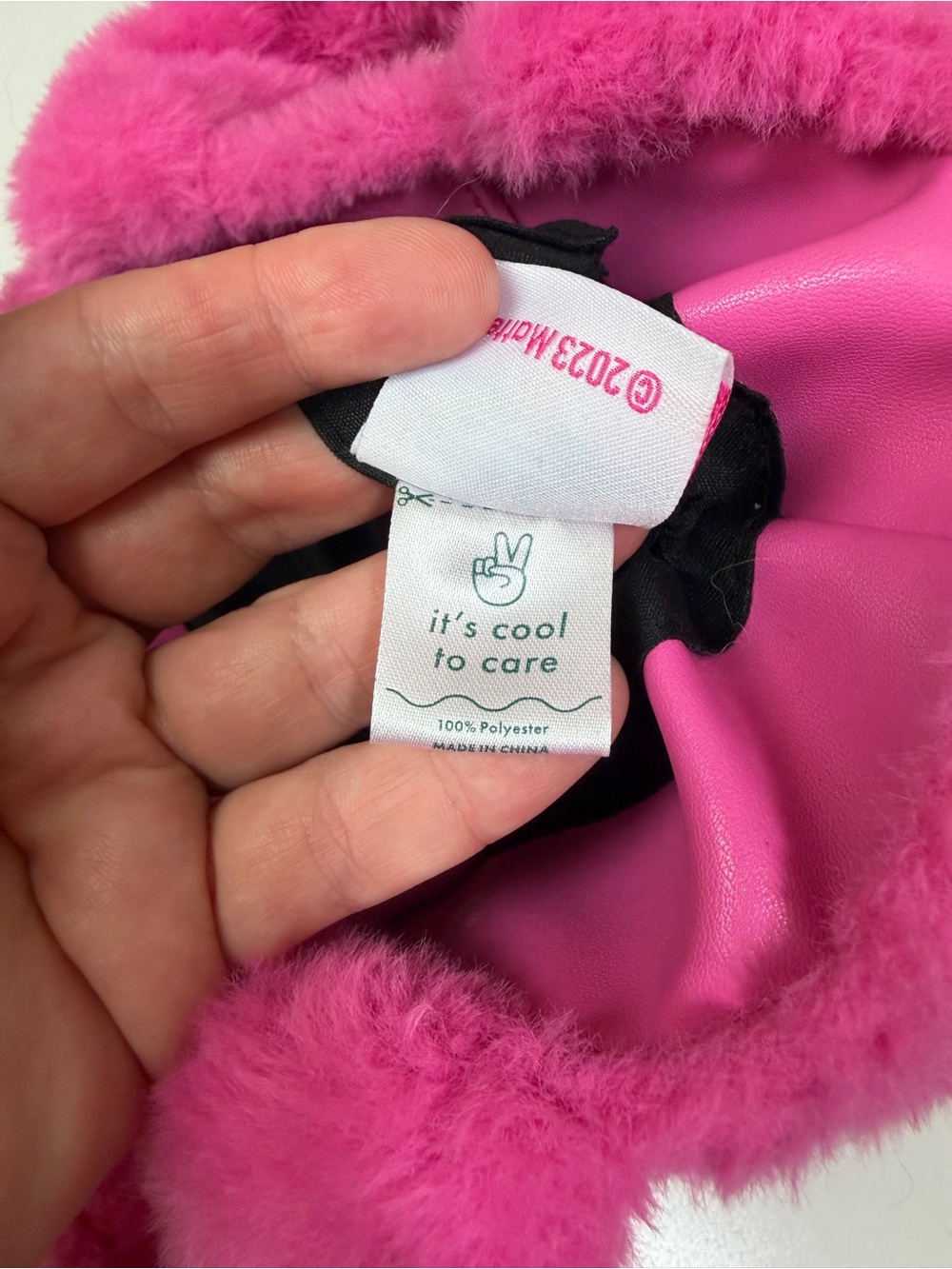 Skinnydip London x Barbie Mattel 2023 Pink Faux Fur Crossbody Mini Tote Bag - Picture 13 of 16